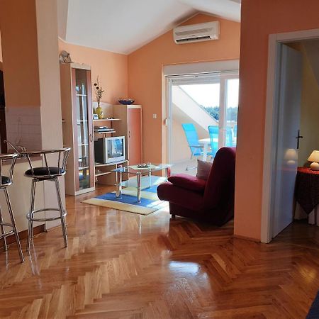 Apartment Valamar Novalja Bagian luar foto