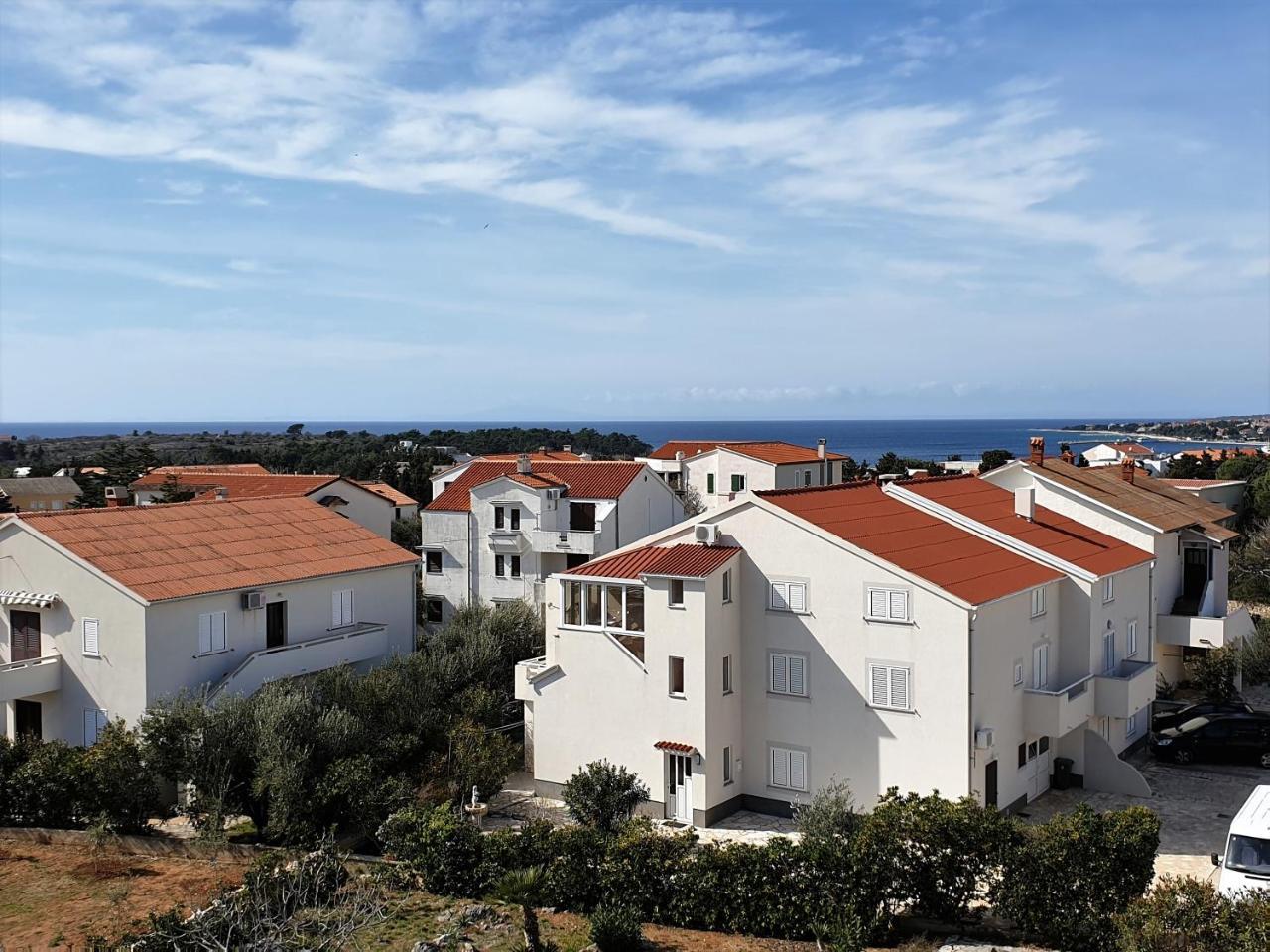 Apartment Valamar Novalja Bagian luar foto