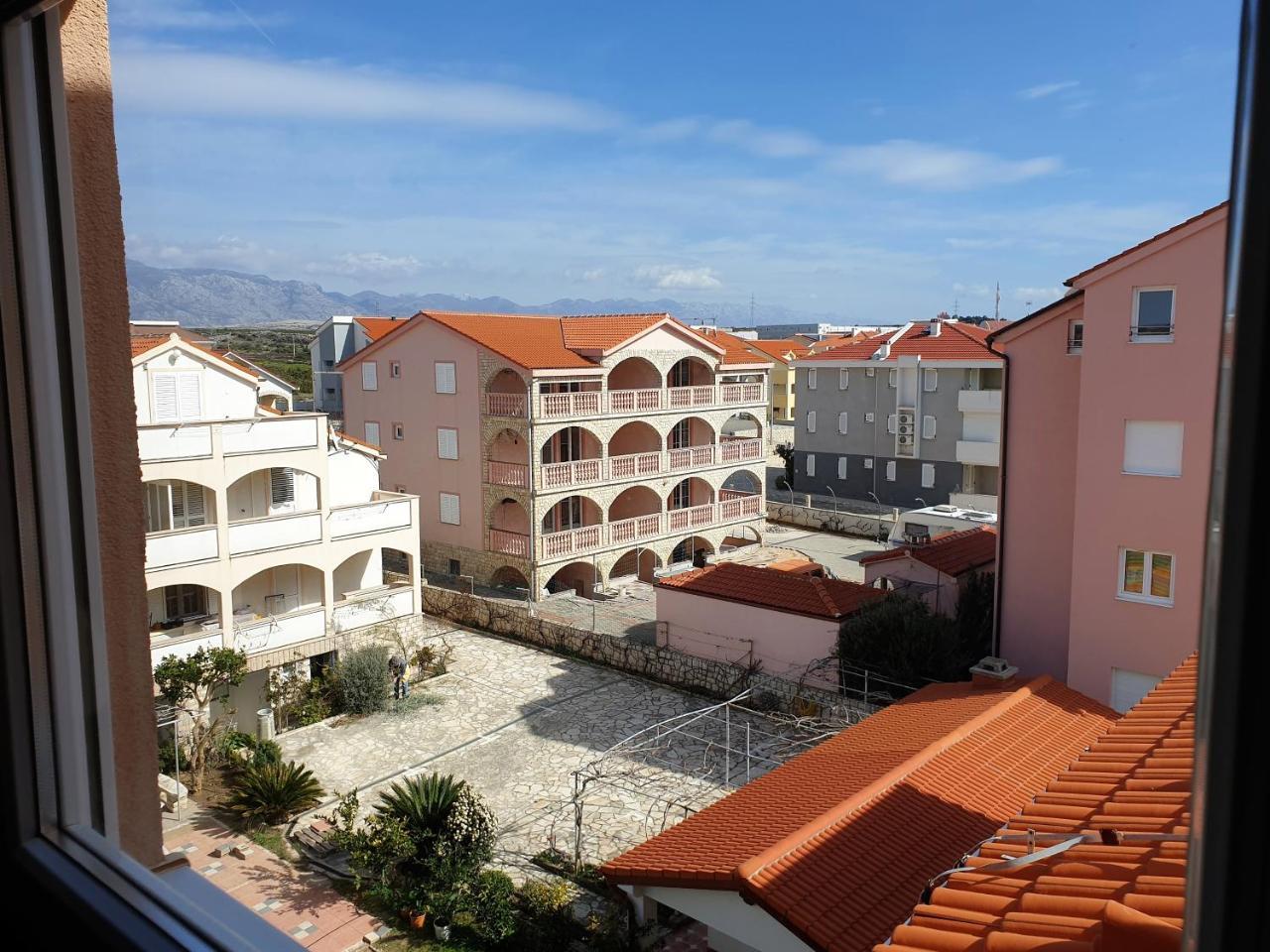 Apartment Valamar Novalja Bagian luar foto